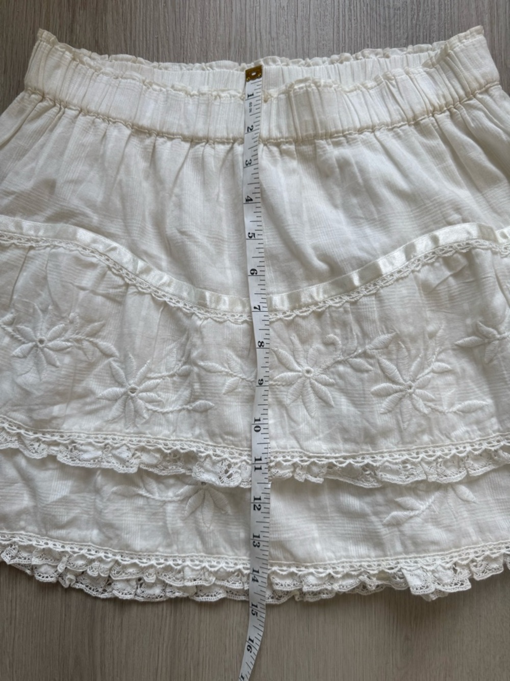 LoveShackFancy Cream Embroidered Tiered Mini Skirt Cotton Size S - Picture 4 of 8